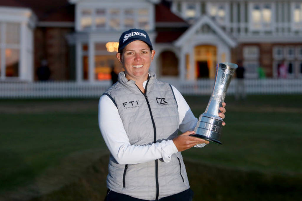 Ashleigh Buhai with the AIG Women